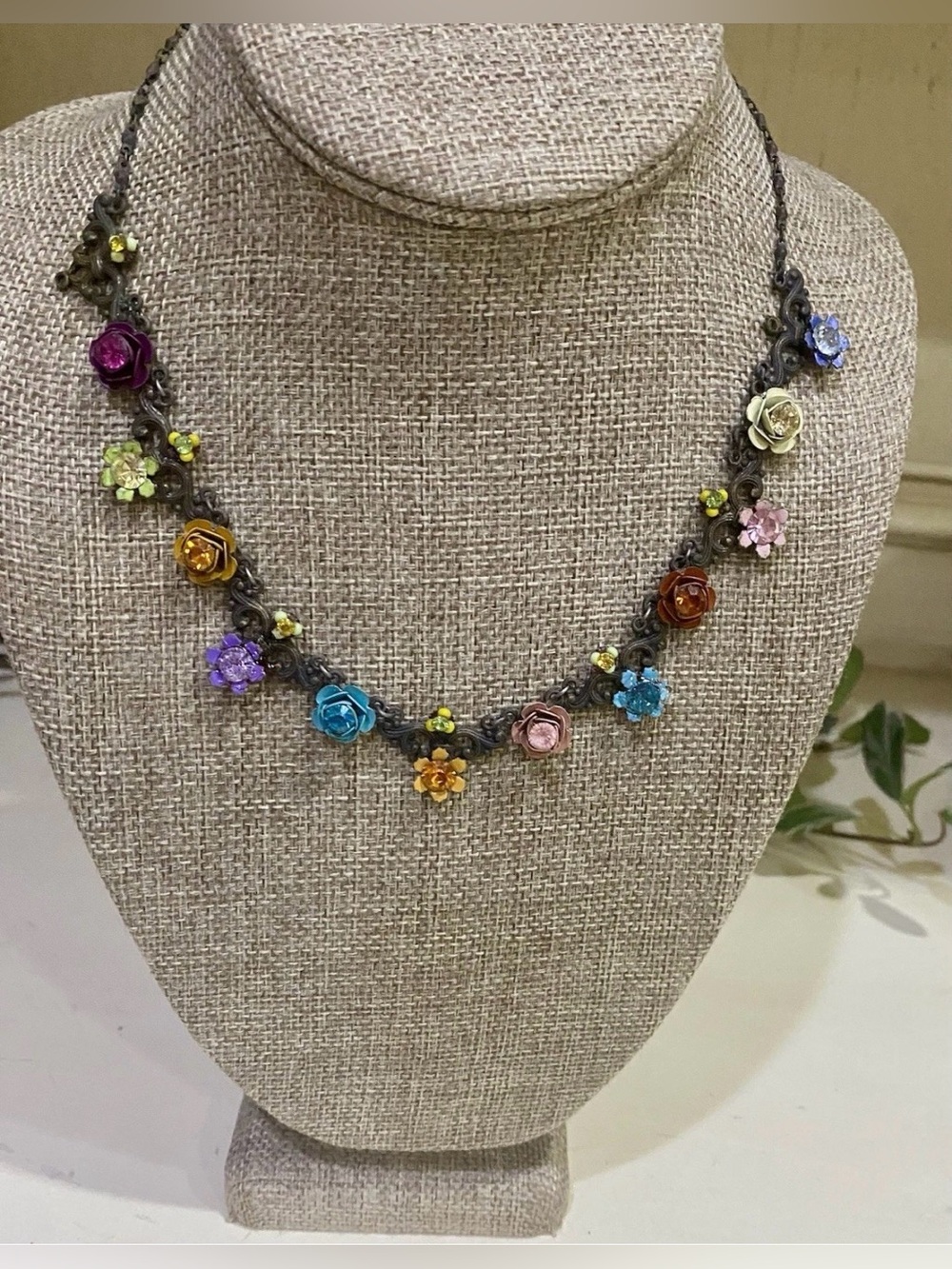Multicolor Flower Statement Necklace Bronze Tone 16” Colorful Preowned